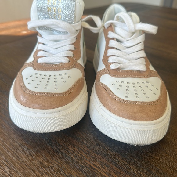 Miz Mooz Sneakers - Picture 3 of 6